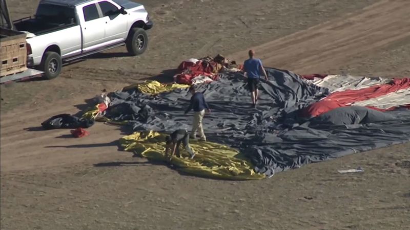 Hot air balloon crash in Arizona desert leaves 4 dead and 1 critically injured, police say