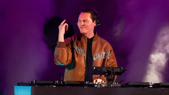 Tiësto Pulled Out Of Super Bowl DJ Gig: “Family Emergency’